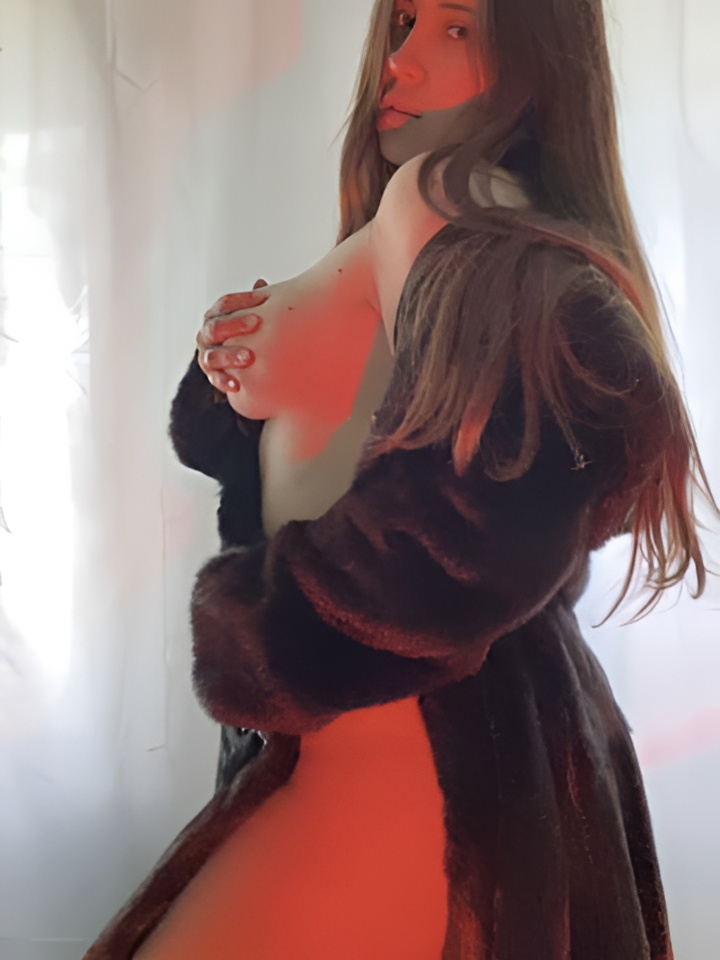 Регина привлекальеная девушка из Пролетарск цена от 10000 руб