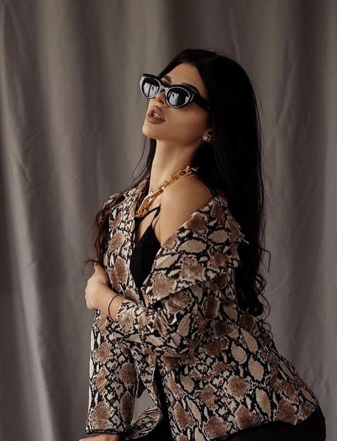 Анжела привлекальеная девушка из Пролетарск цена от 3500 руб