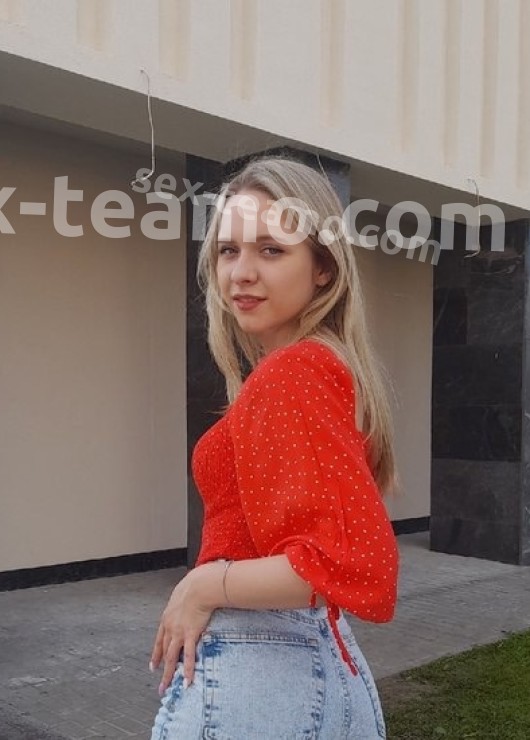Юлия привлекательная девушка из Пролетарск цена от 3000 руб