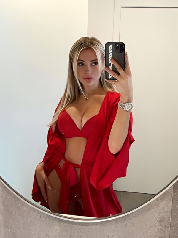 Галина привлекательная девушка из Пролетарск цена от 10000 руб