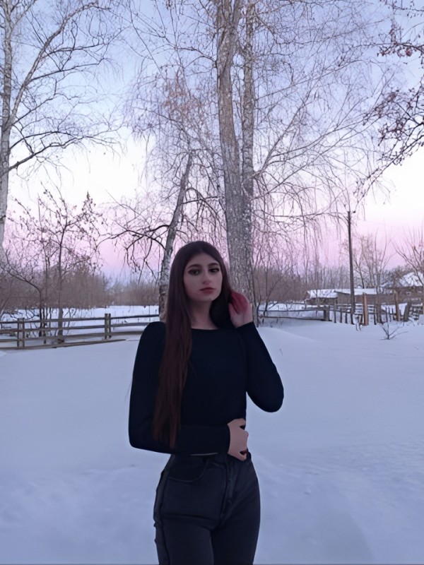 Кира привлекательная девушка из Пролетарск цена от 3000 руб