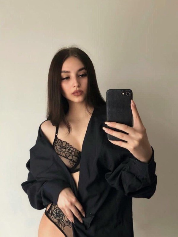 Наталия привлекательная девушка из Пролетарск цена от 3500 руб