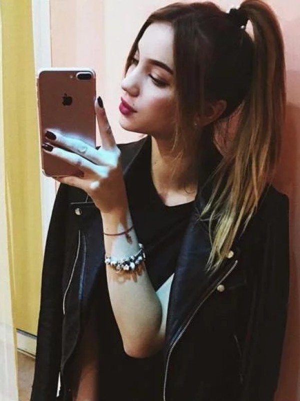 Инга привлекательная девушка из Пролетарск цена от 3500 руб